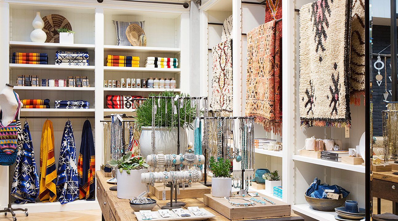 Lucky Brand - The Pointe - El Segundo - Inside